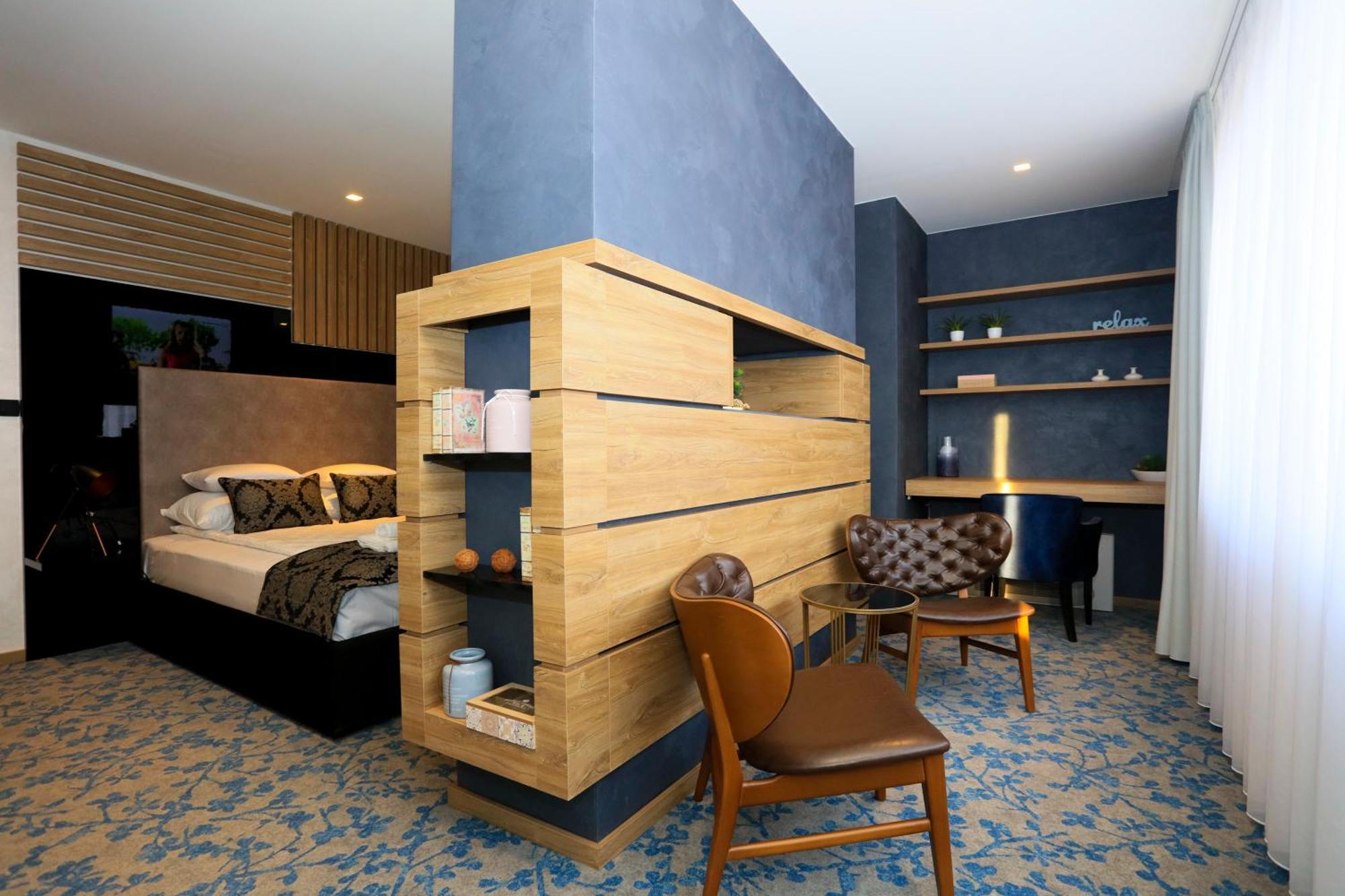 זניקה Carpe Diem Boutique Hotel מראה חיצוני תמונה