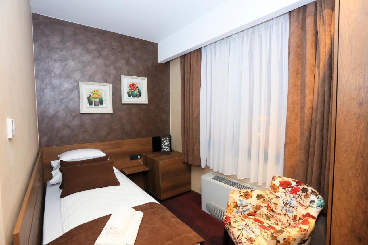 זניקה Carpe Diem Boutique Hotel מראה חיצוני תמונה