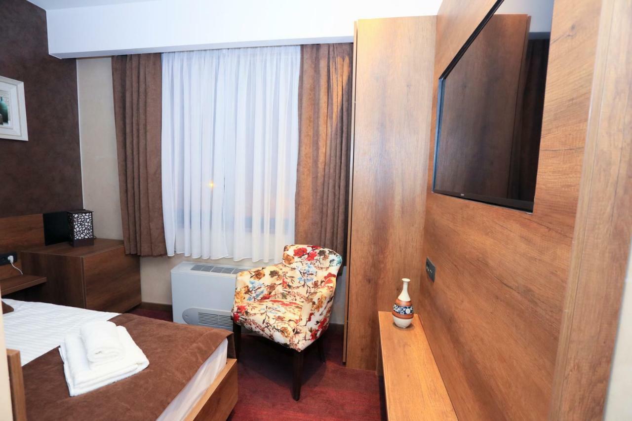 זניקה Carpe Diem Boutique Hotel מראה חיצוני תמונה